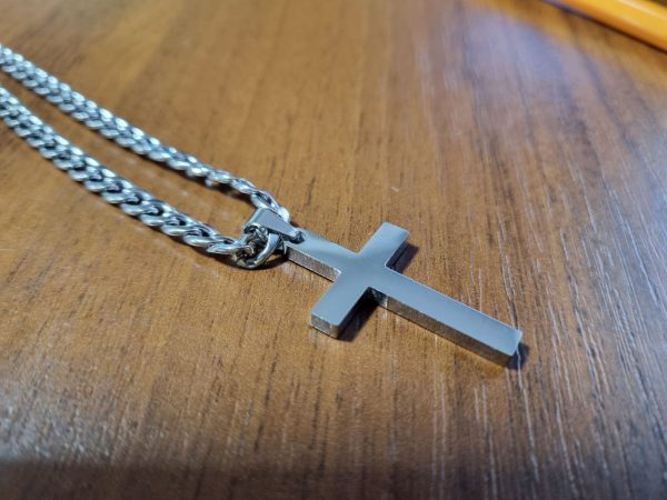 Крест из нержавеющей стали на цепочке 5 мм